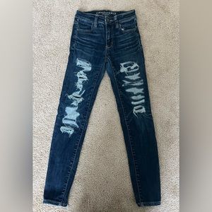Women’s Ripped Dark Wash American Eagle Jeans